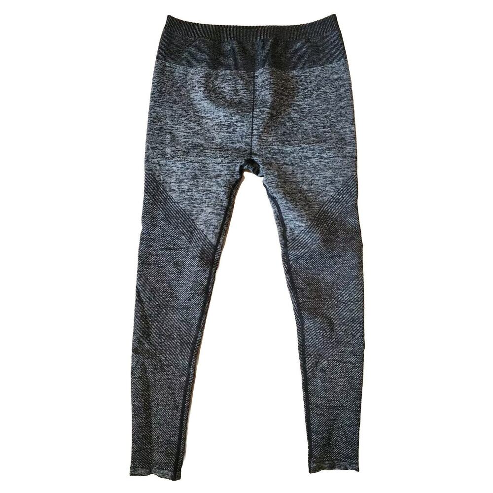 Fabletics ribbed heathered 7/8 leggings black grey size Medium
